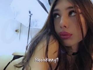nicolskinny19 Commando Sexy