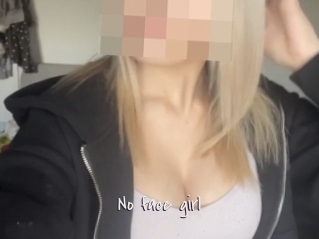 no_face_girl Commando Sexy