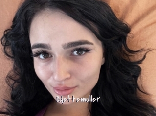 odettemuller Commando Sexy