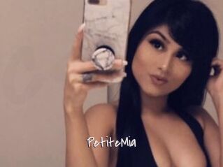 PetiteMia Commando Sexy