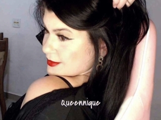queennique Commando Sexy