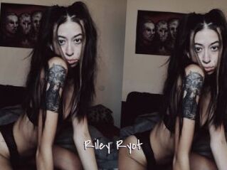 Riley_Ryot