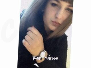 Runi_Maroon