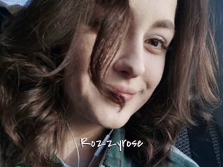 Rozzyrose