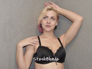 SteshBlonde
