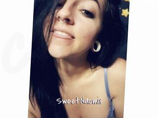Sweet_Naomi8