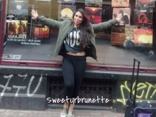 SweetUrbrunette