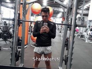 Stefanhot031