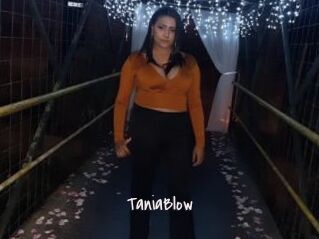 TaniaBlow Commando Sexy