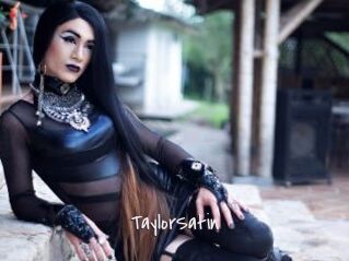TaylorSatin Commando Sexy