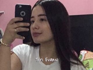 Tori_Evans1