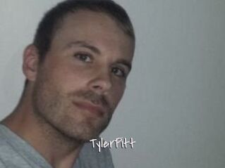 Tyler_Pitt