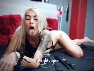 tatylavigne Commando Sexy