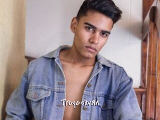 troyesiivan Commando Sexy