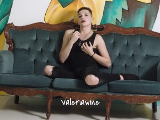 valeriawine Commando Sexy